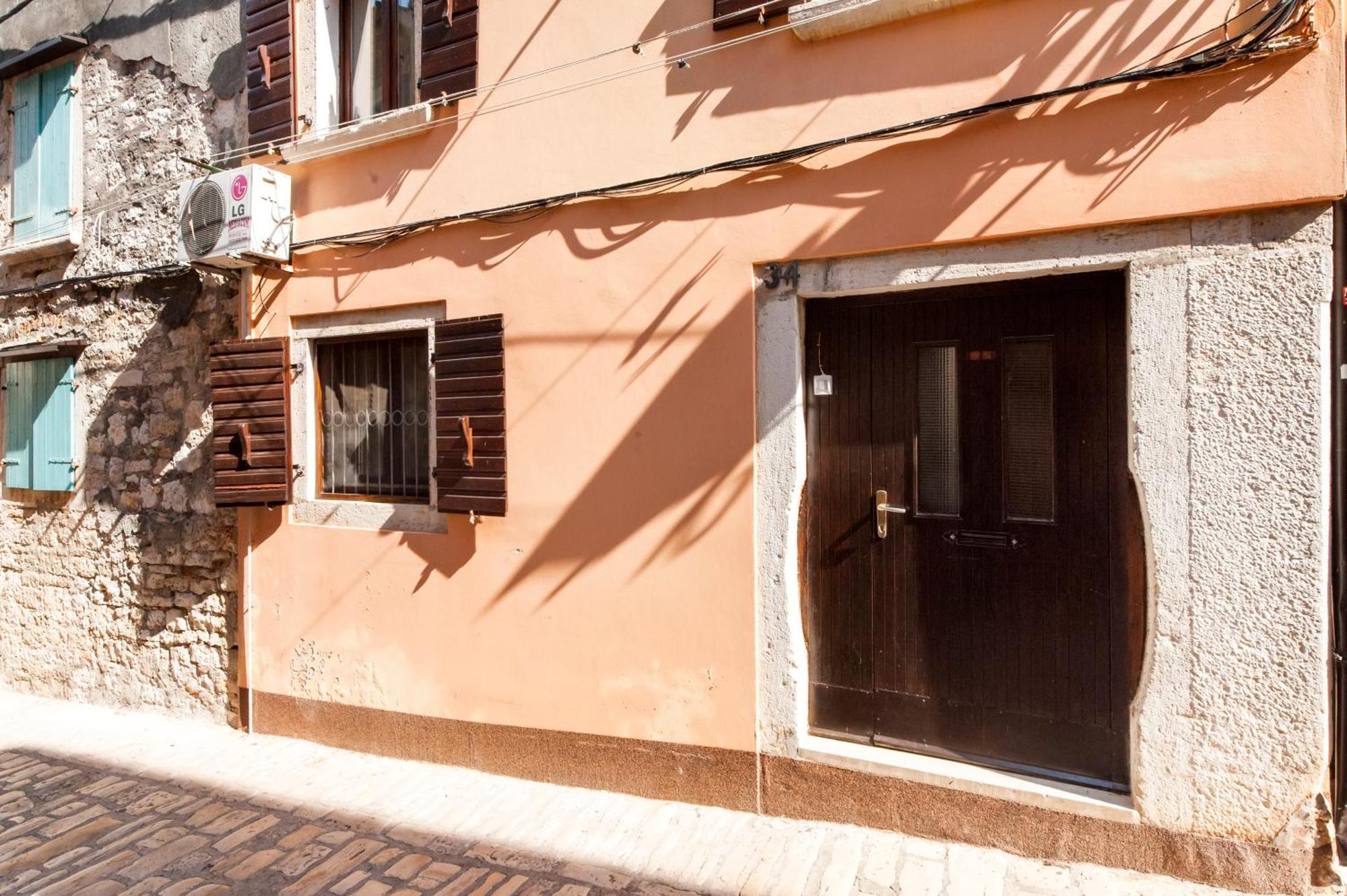 House Elisabeth - A Charming Old Town Property Rovigno Esterno foto